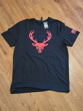 NWT Bucked Up Black Tee with Red Stag Graphic - Men, Size xl